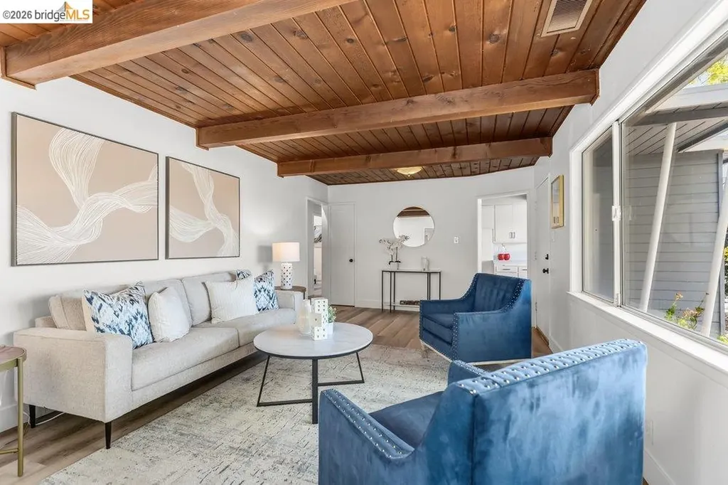 365 Redbud Lane Hayward CA 94541