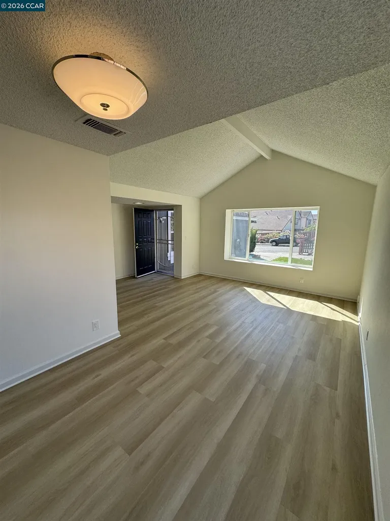 207 Stoney Ridge Road Vallejo CA 94589