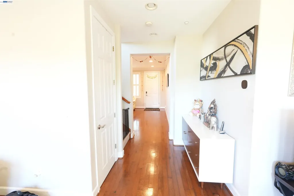 200 Seapoint Place Richmond CA 94801
