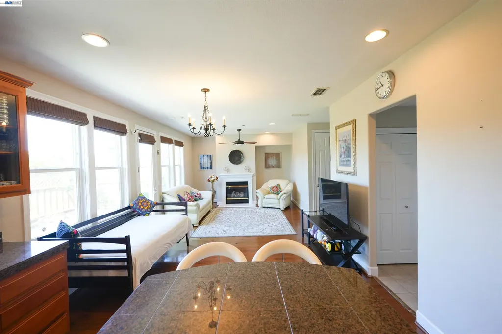 200 Seapoint Place Richmond CA 94801