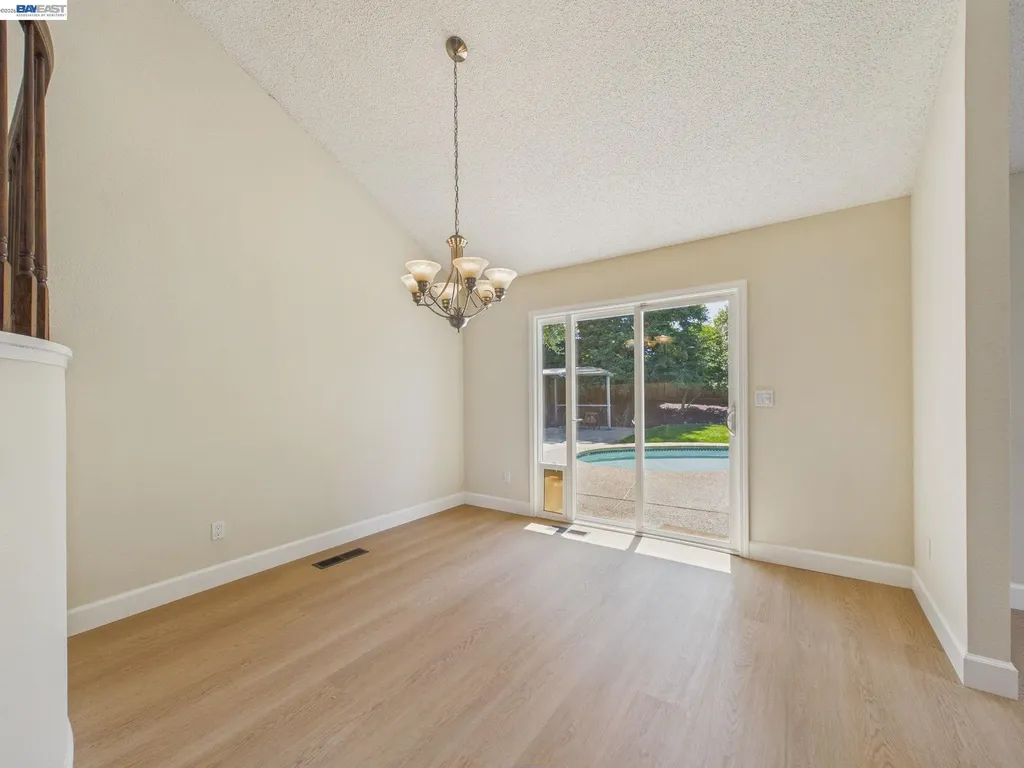 1546 Ohara Court Clayton CA 94517