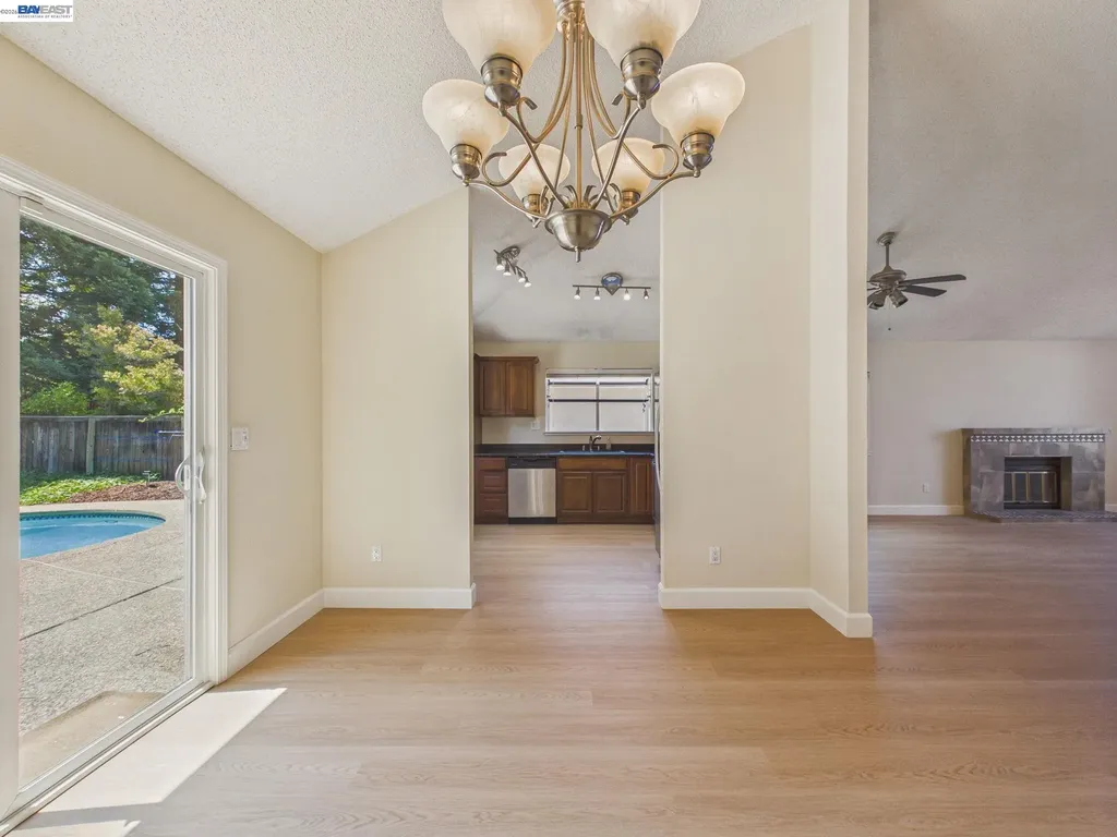 1546 Ohara Court Clayton CA 94517