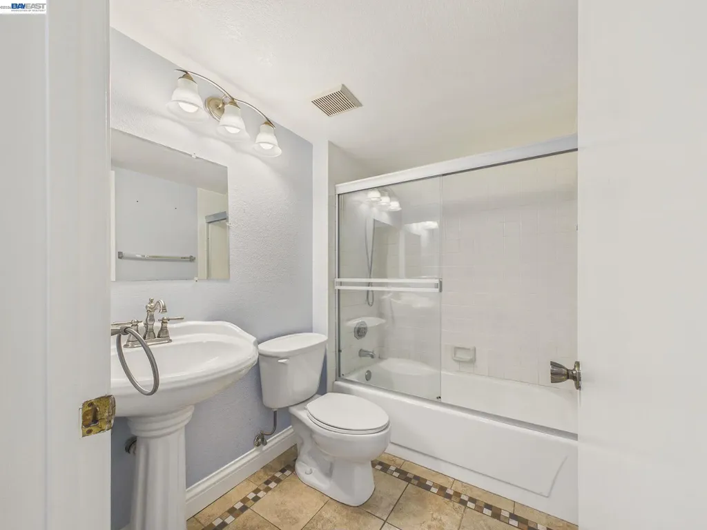1546 Ohara Court Clayton CA 94517