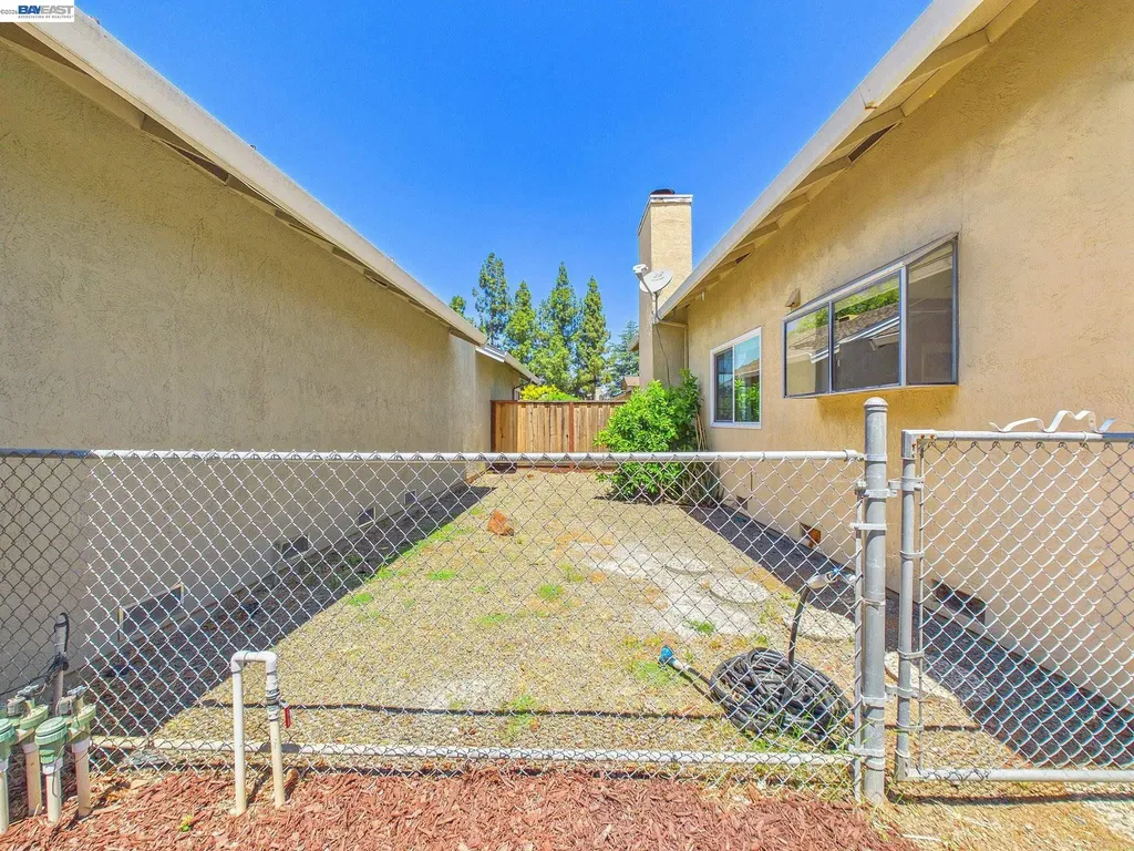 1546 Ohara Court Clayton CA 94517