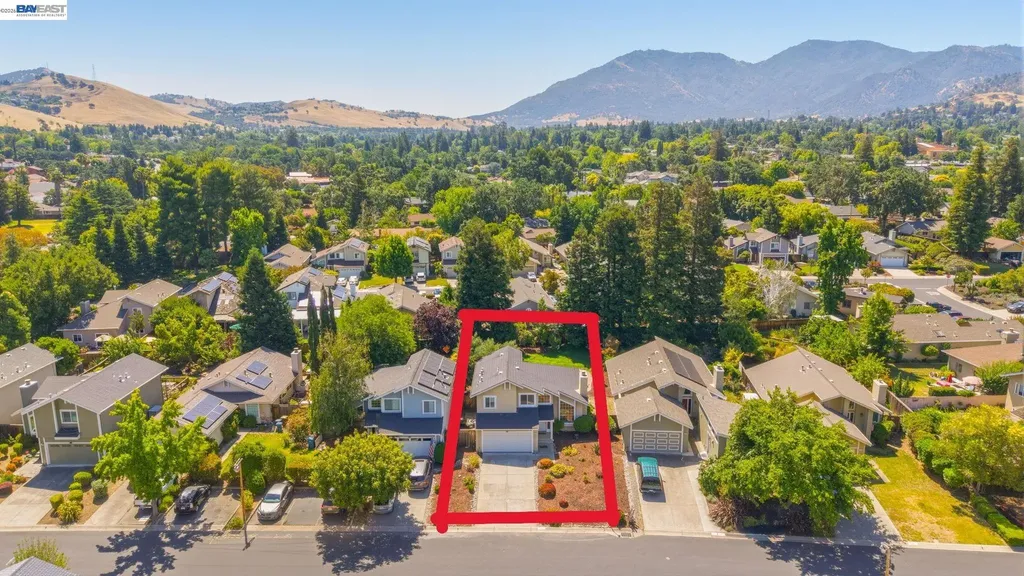 1546 Ohara Court Clayton CA 94517