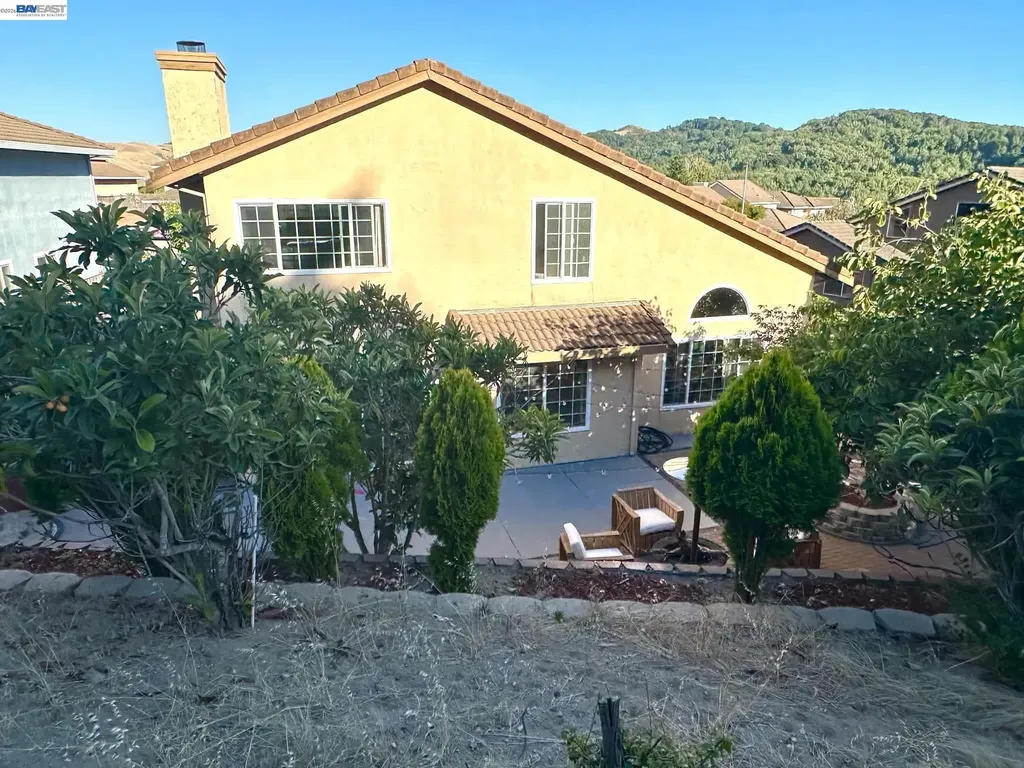 5182 Coach El Sobrante CA 94803