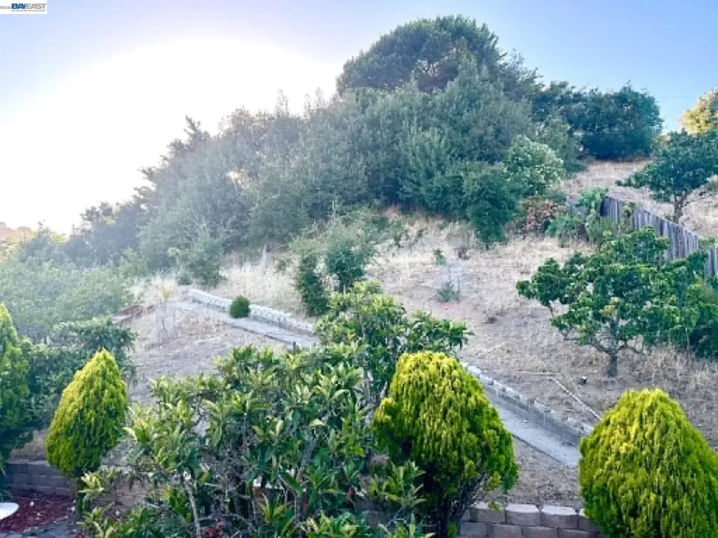 5182 Coach El Sobrante CA 94803