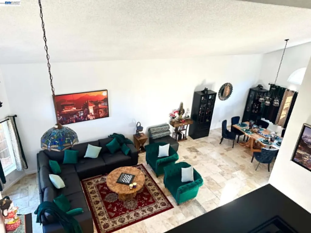 5182 Coach El Sobrante CA 94803