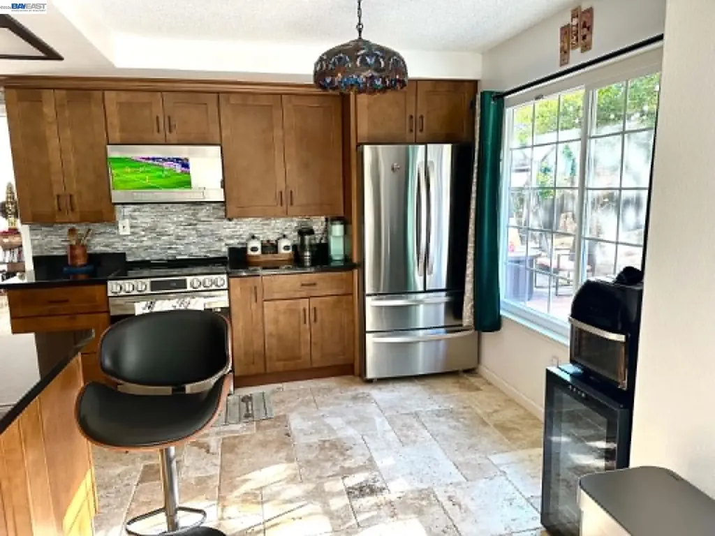 5182 Coach El Sobrante CA 94803