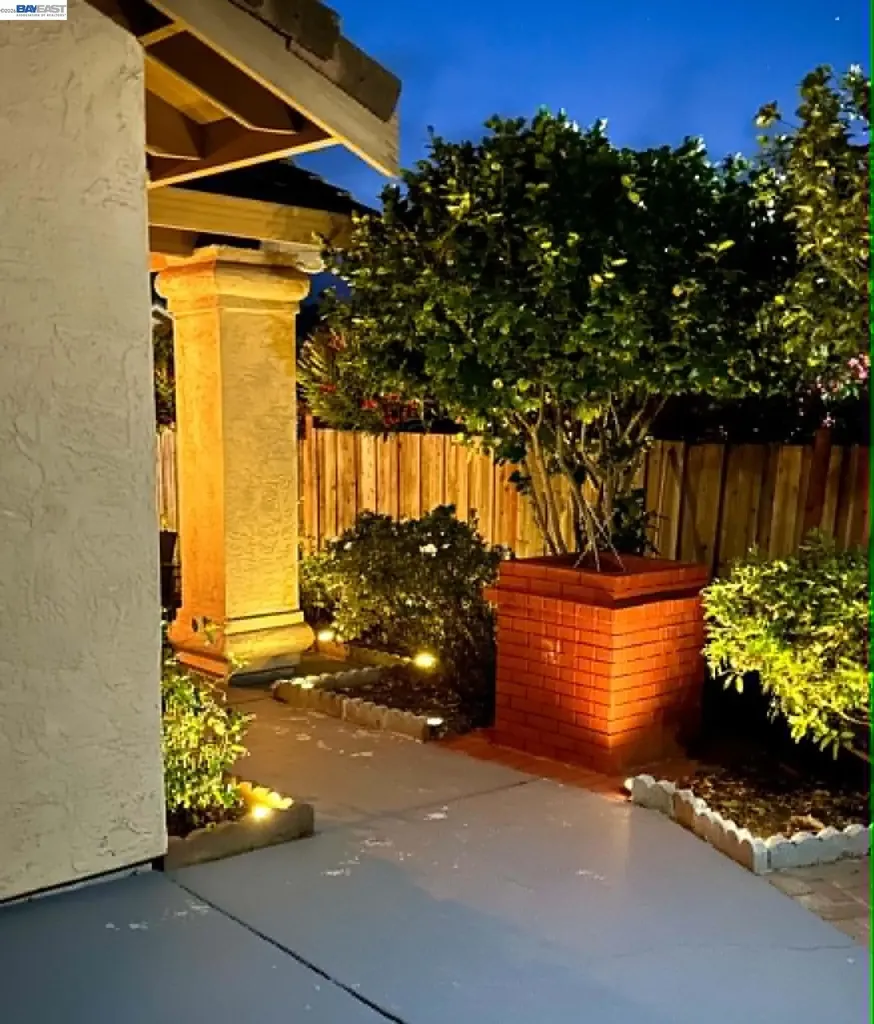 5182 Coach El Sobrante CA 94803