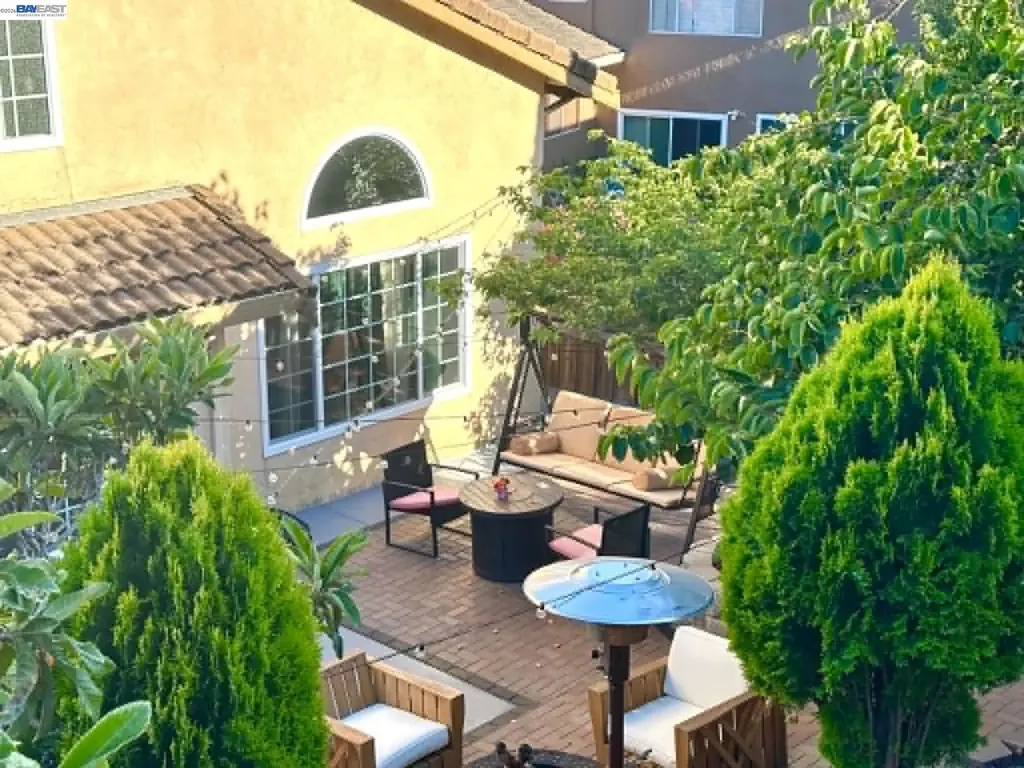 5182 Coach El Sobrante CA 94803
