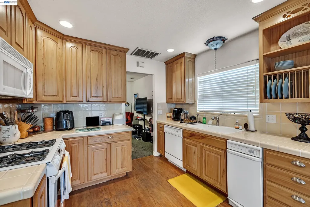 337 I Street Fremont CA 94536