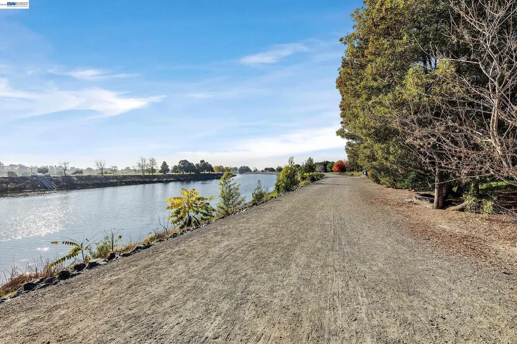337 I Street Fremont CA 94536