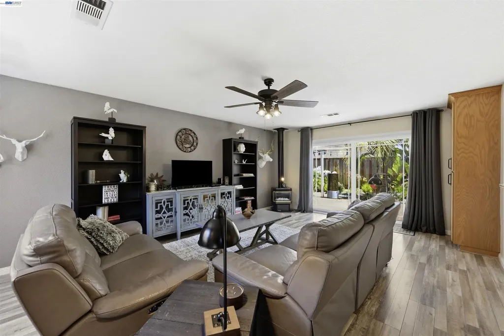 14868 Crosby Street San Leandro CA 94579