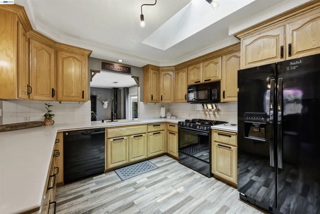 14868 Crosby Street San Leandro CA 94579