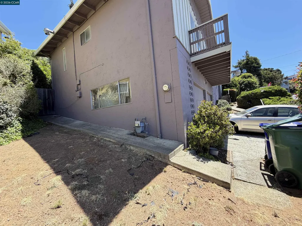 6635 Arlington Boulevard Richmond CA 94805