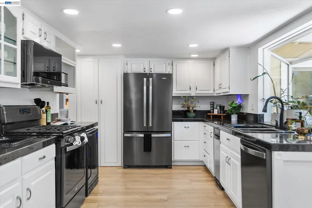 5736 Medallion Court Castro Valley CA 94552