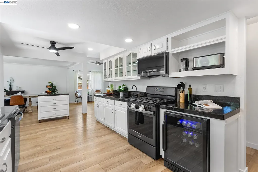5736 Medallion Court Castro Valley CA 94552