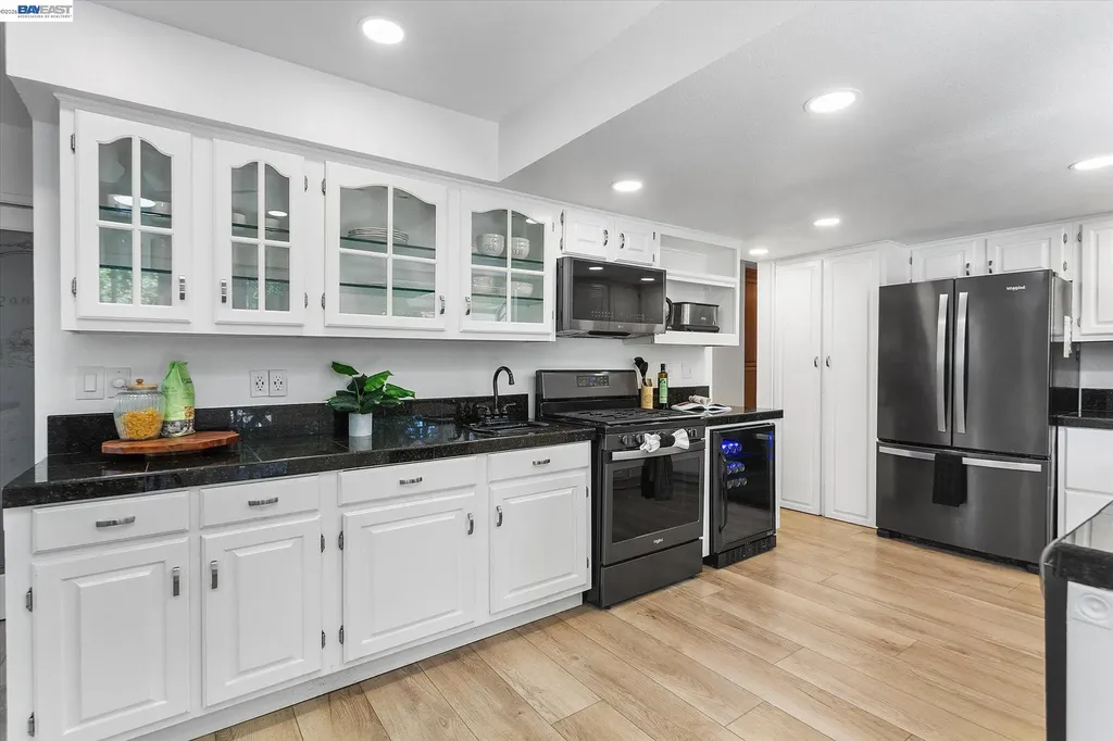 5736 Medallion Court Castro Valley CA 94552