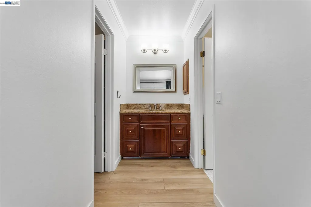 5736 Medallion Court Castro Valley CA 94552