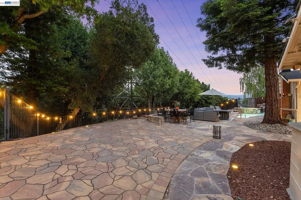 5736 Medallion Court Castro Valley CA 94552