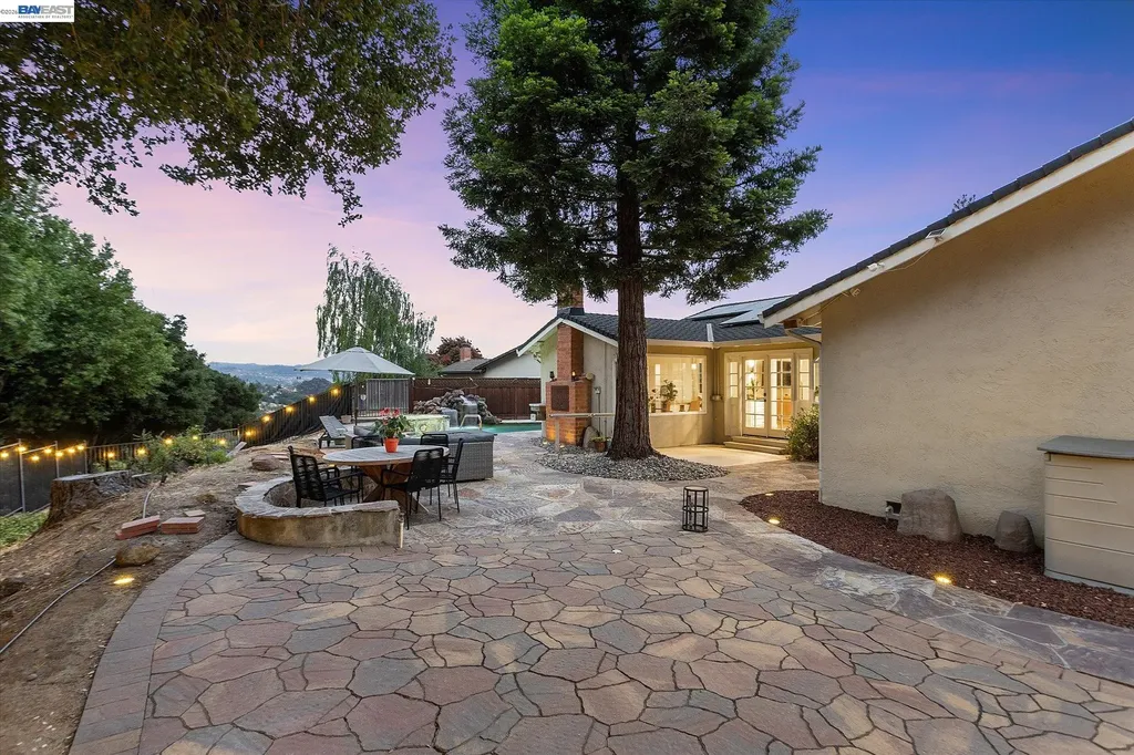 5736 Medallion Court Castro Valley CA 94552
