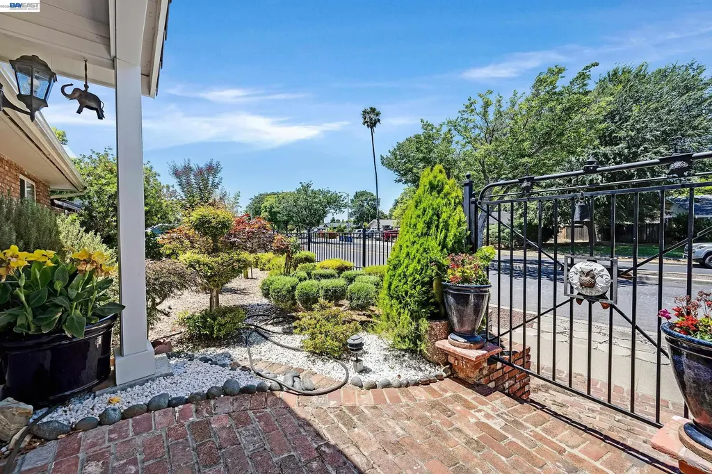 1742 Mendocino Drive Concord CA 94521