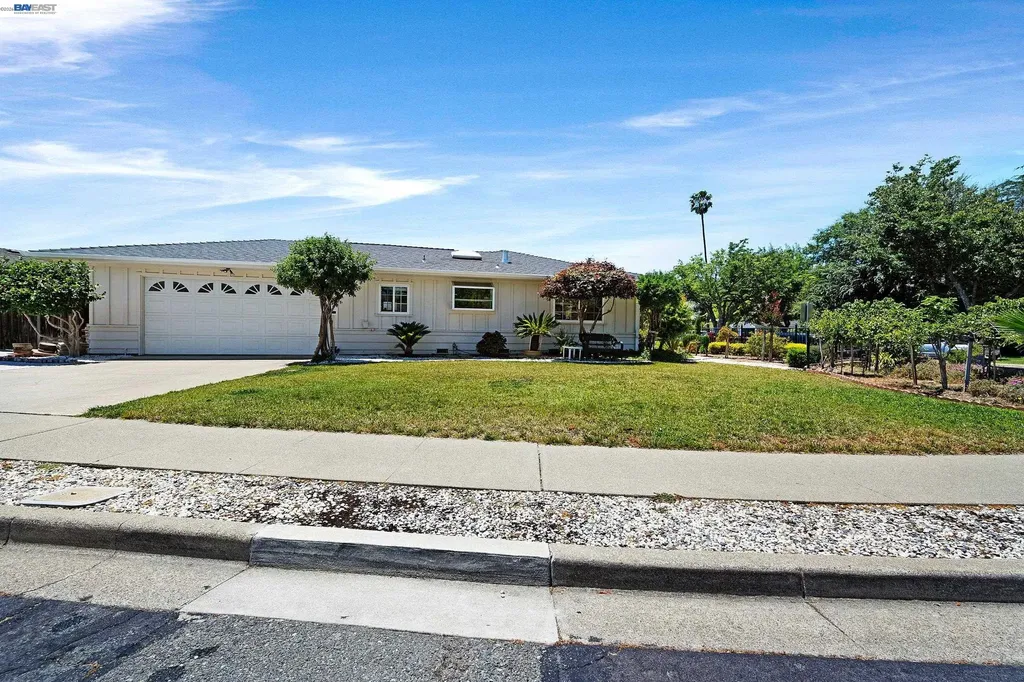 1742 Mendocino Drive Concord CA 94521