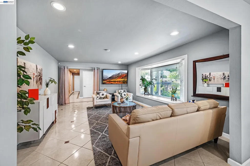 1742 Mendocino Drive Concord CA 94521