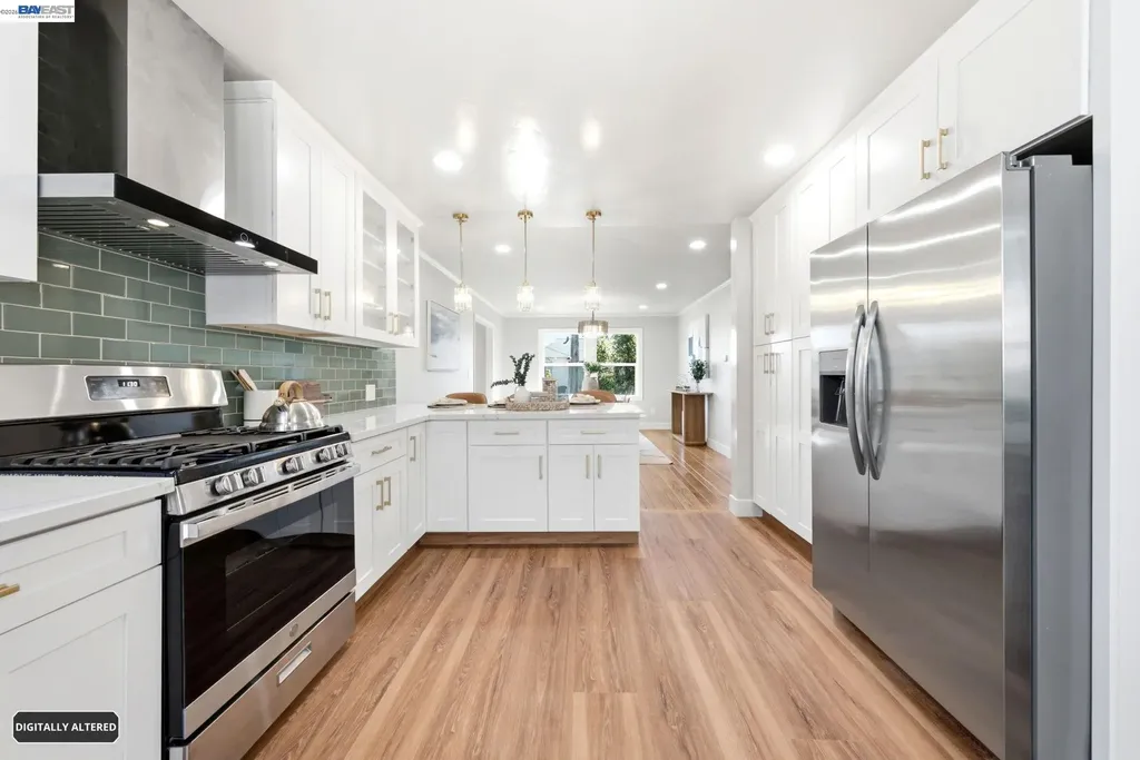 5901 Burlingame Avenue Richmond CA 94804
