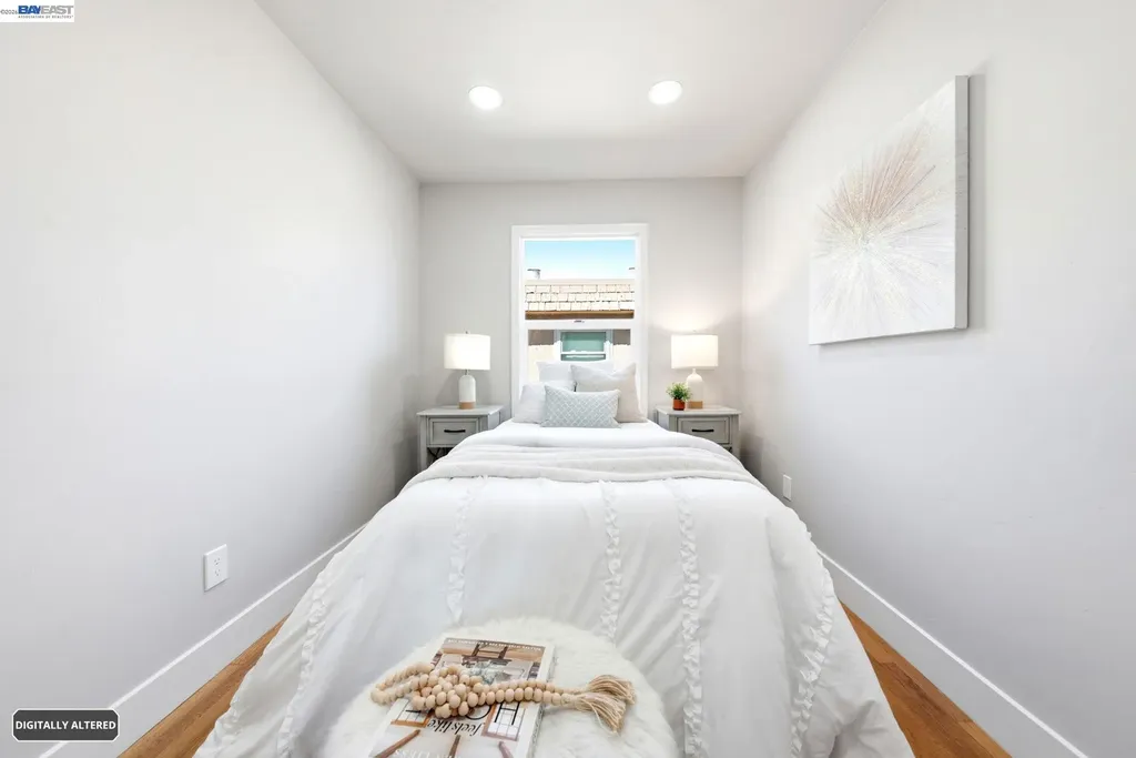 5901 Burlingame Avenue Richmond CA 94804