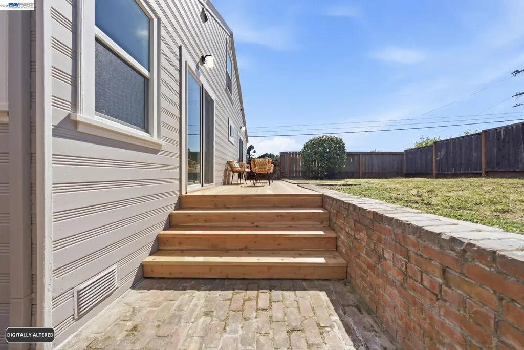 5901 Burlingame Avenue Richmond CA 94804