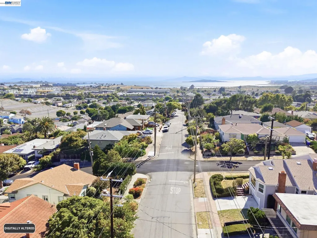 5901 Burlingame Avenue Richmond CA 94804