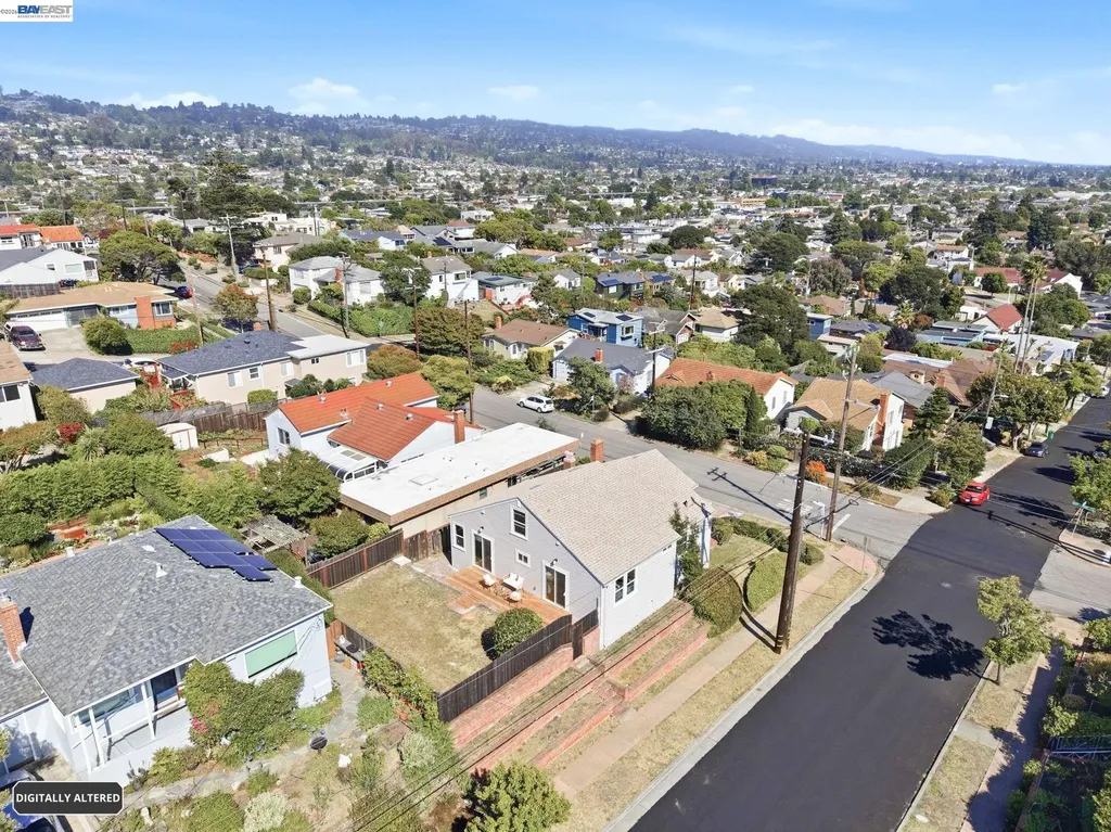5901 Burlingame Avenue Richmond CA 94804