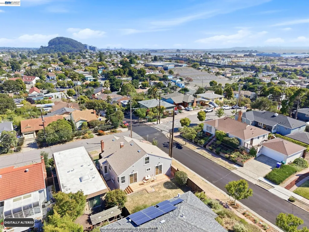 5901 Burlingame Avenue Richmond CA 94804