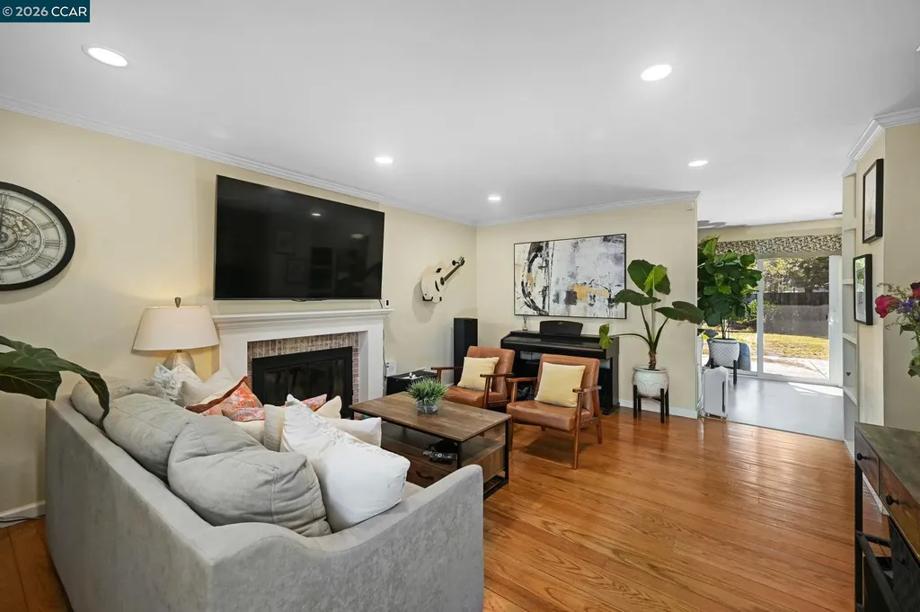 933 Santa Lucia Drive Pleasant Hill CA 94523