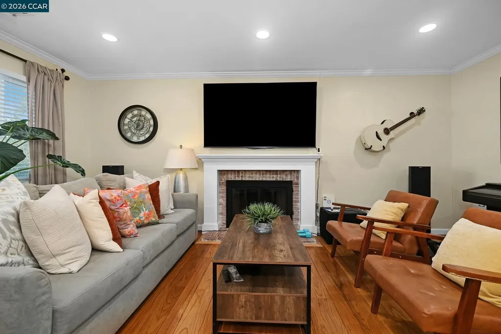 933 Santa Lucia Drive Pleasant Hill CA 94523
