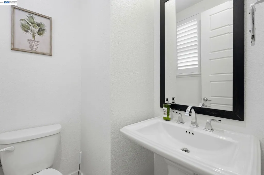7240 Carneros Lane Dublin CA 94568