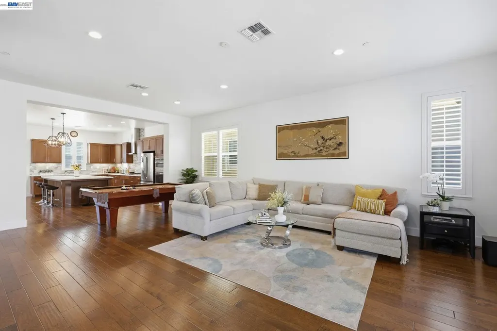 7240 Carneros Lane Dublin CA 94568