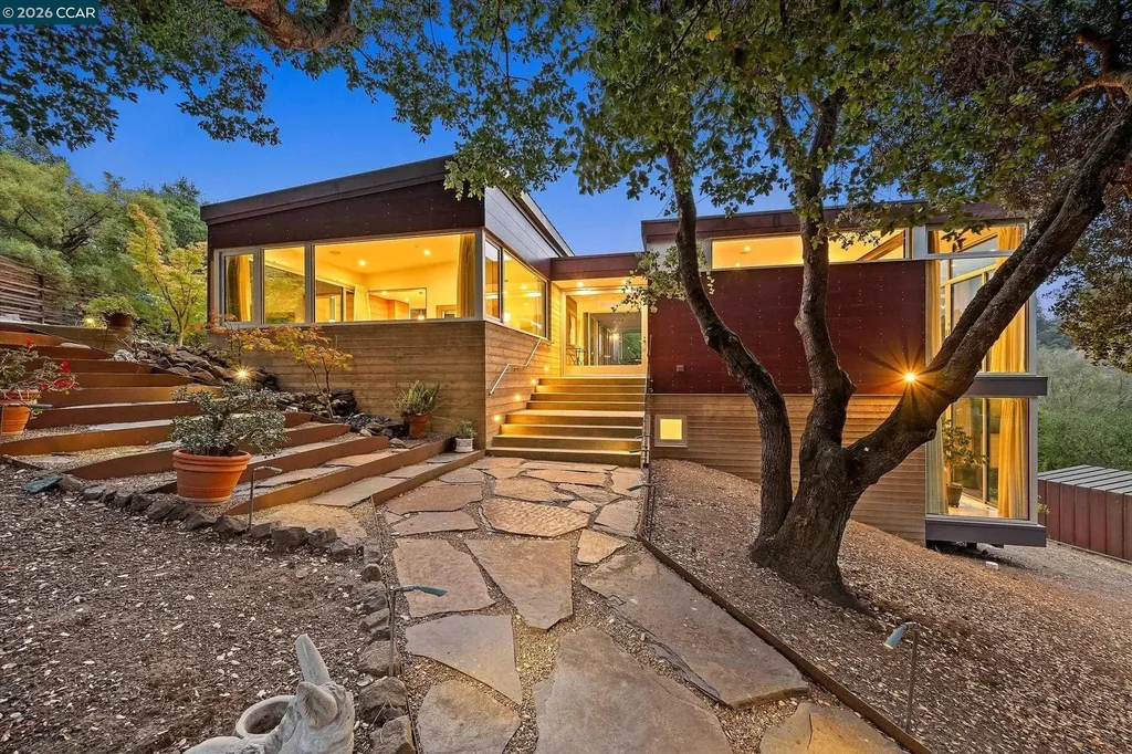 2 Crane Court Orinda CA 94563
