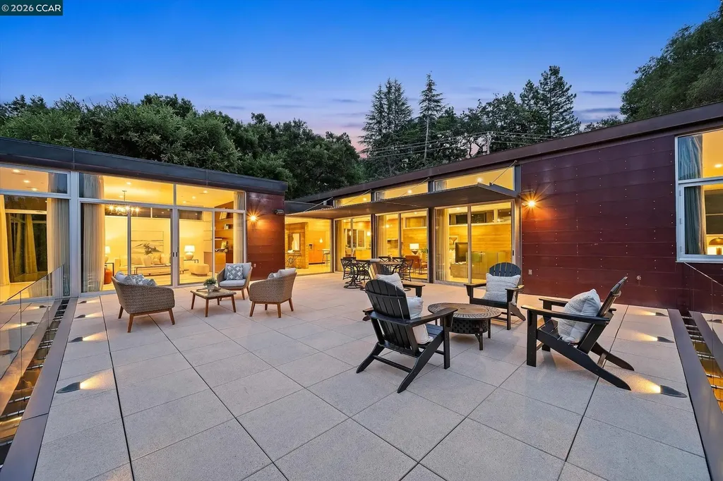 2 Crane Court Orinda CA 94563