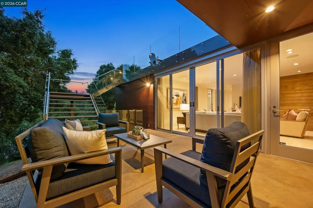 2 Crane Court Orinda CA 94563
