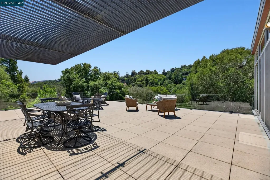 2 Crane Court Orinda CA 94563