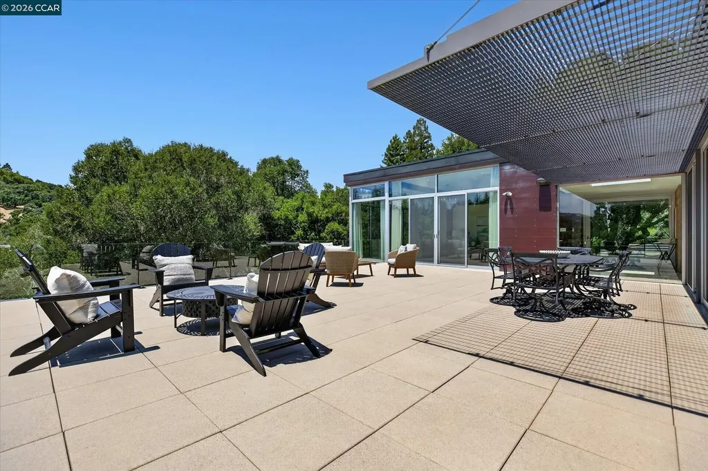 2 Crane Court Orinda CA 94563