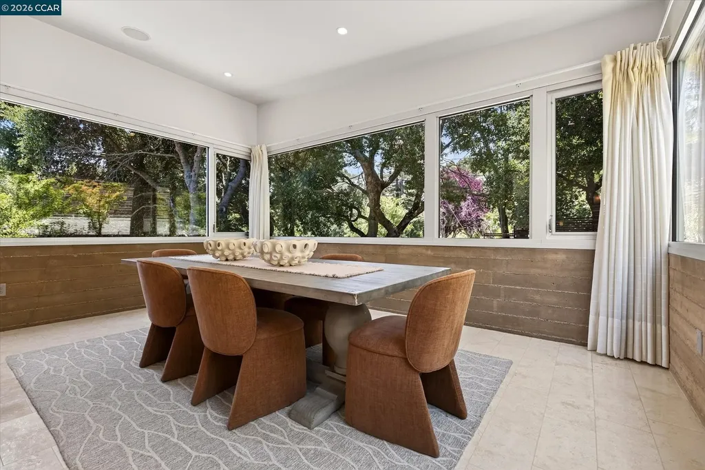 2 Crane Court Orinda CA 94563