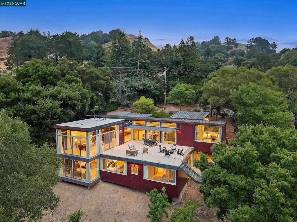 2 Crane Court Orinda CA 94563