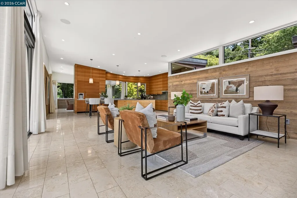 2 Crane Court Orinda CA 94563