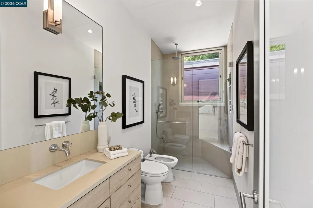 2 Crane Court Orinda CA 94563