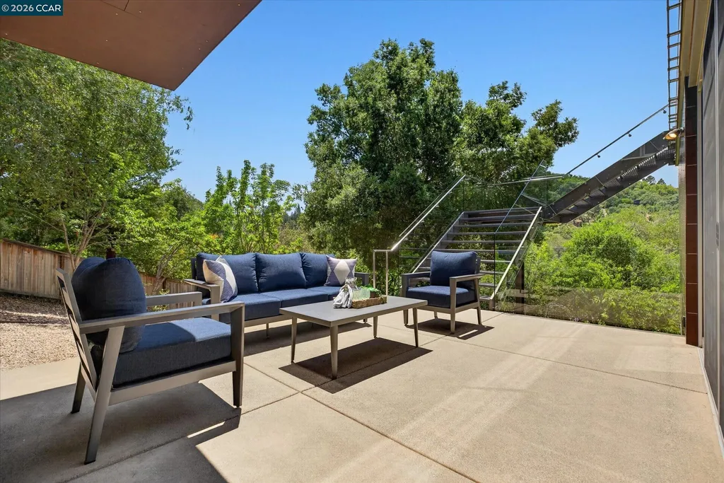 2 Crane Court Orinda CA 94563