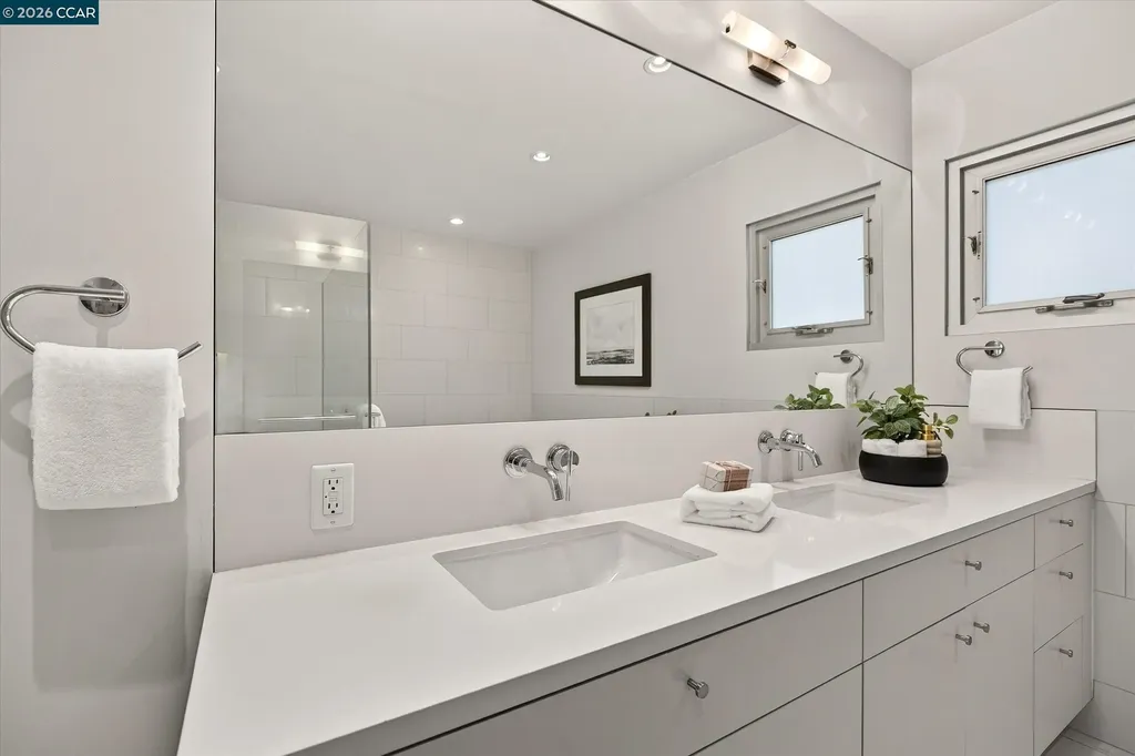 2 Crane Court Orinda CA 94563